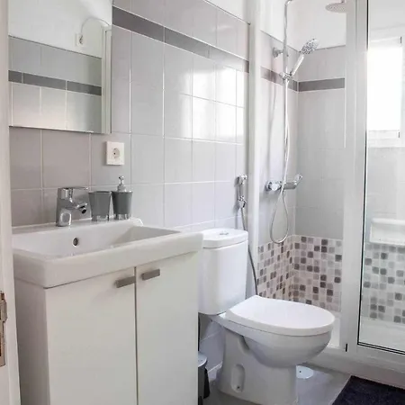 Y Apartment