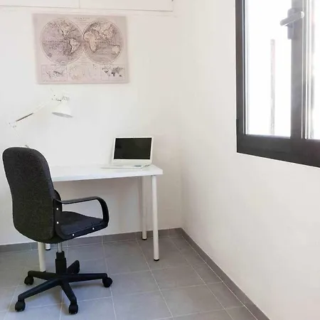 Y Apartment *